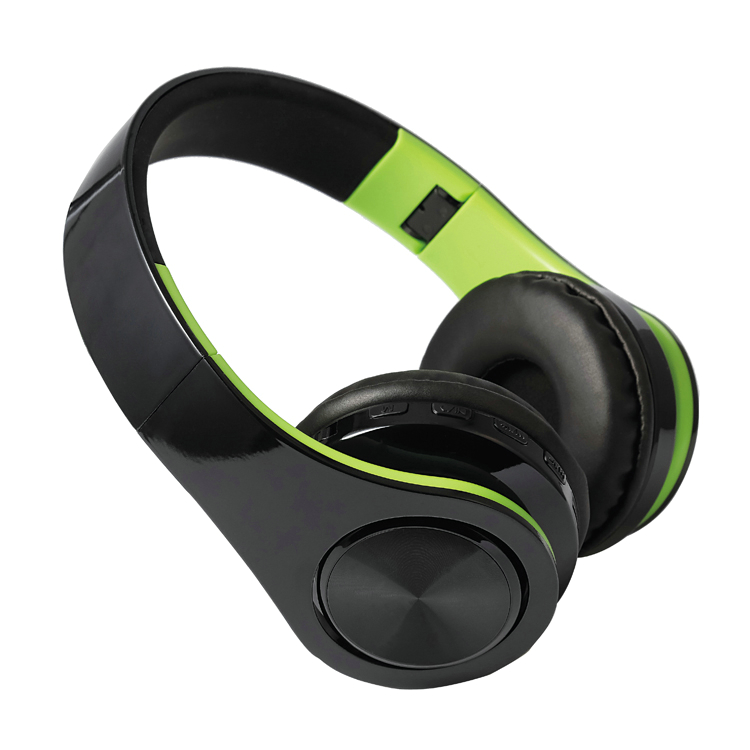 Wireless Bluetooth gaming headset with hands-free mic