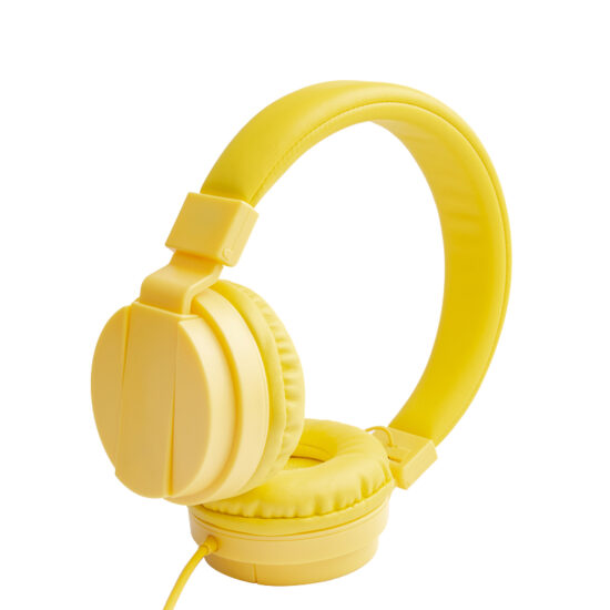 Foldable on-ear wired headphones with bass