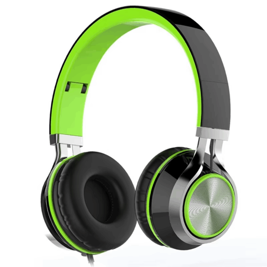 Lightweight on-ear wired headphones with inline microphone