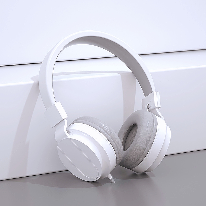Over-ear dual-mode gaming headset with microphone