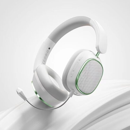 Active noise cancelling in-ear Bluetooth earbuds