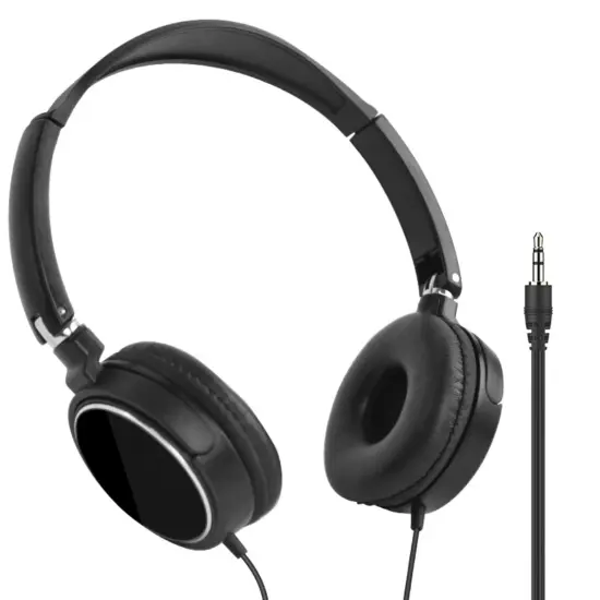 Wired stereo headphones for computer music and gaming
