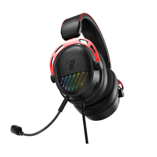 Wired gaming headset with noise-canceling mic