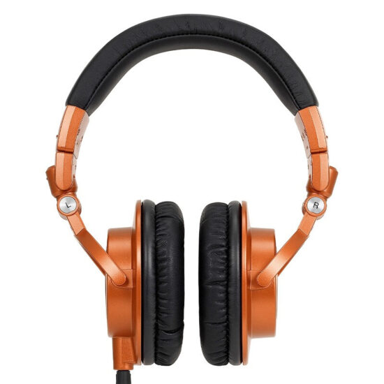 Professional wired headphones for audiophiles