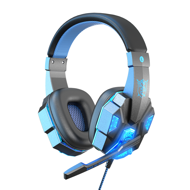 Over-ear wired gaming headset with microphone