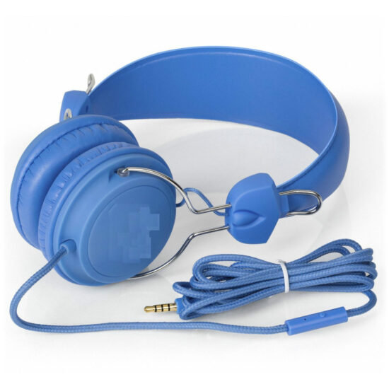 In-ear wired headphones with stereo sound and 3.5mm jack