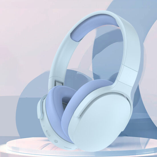 Wireless over-ear gaming headset with HiFi stereo sound