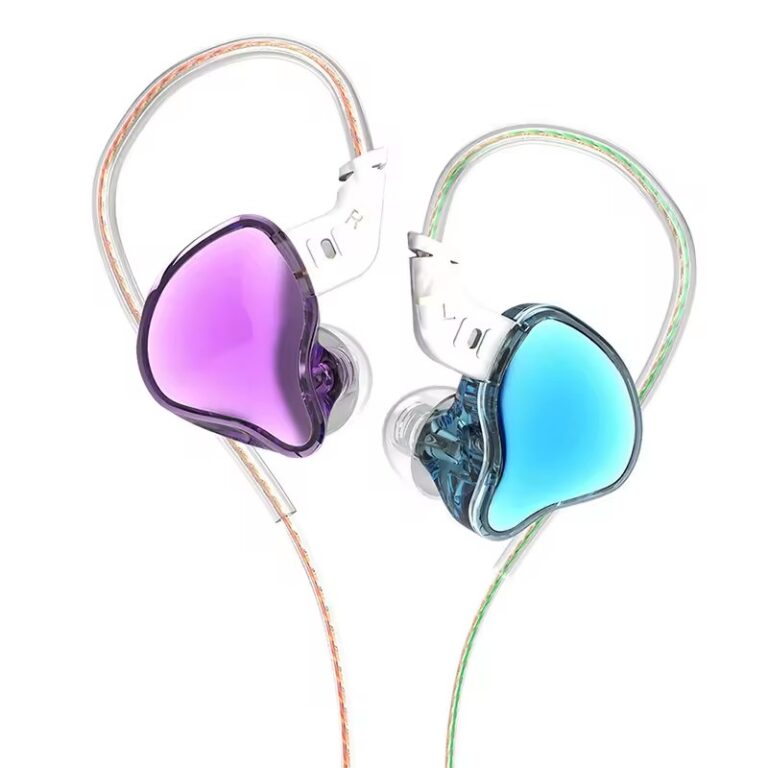 Wired in-ear HiFi gaming earphones with mic