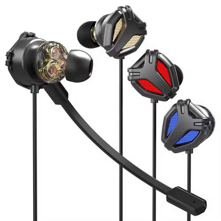 Wired in-ear earphones with microphone