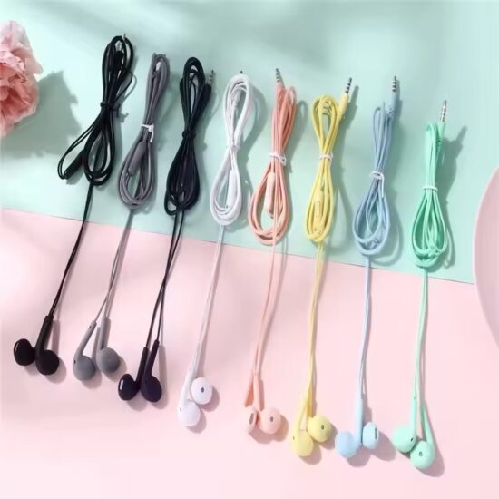 3.5mm wired in-ear headphones with mic