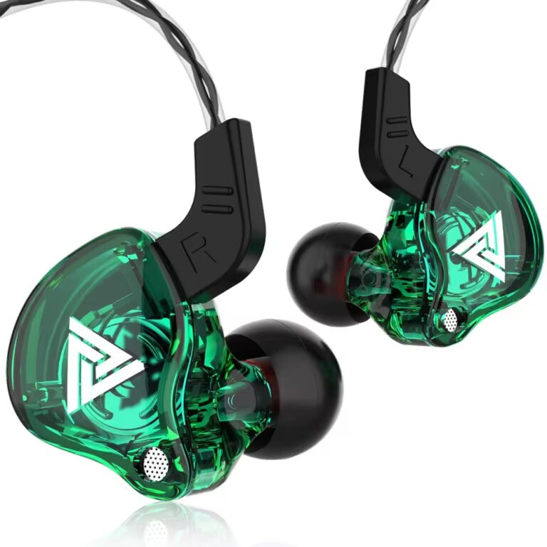 In-ear wired sports headphones with microphone for Android