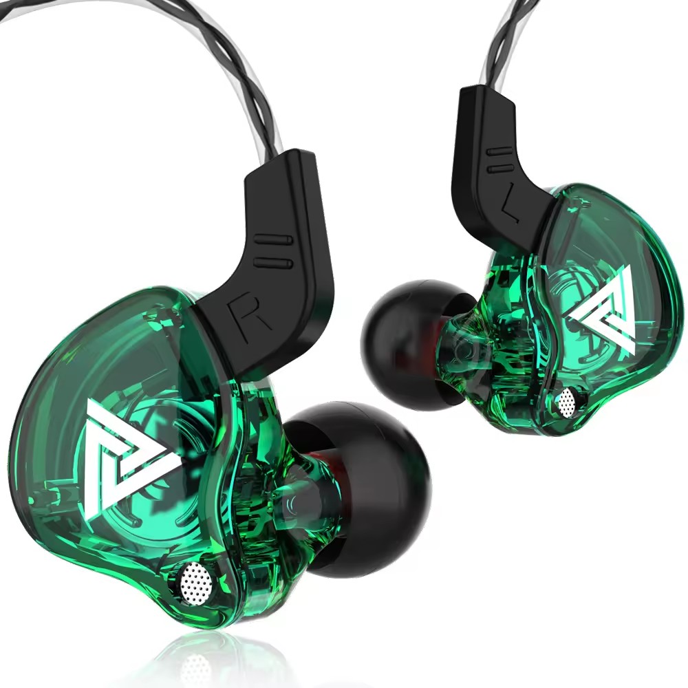 In-ear wired sports headphones with microphone for Android