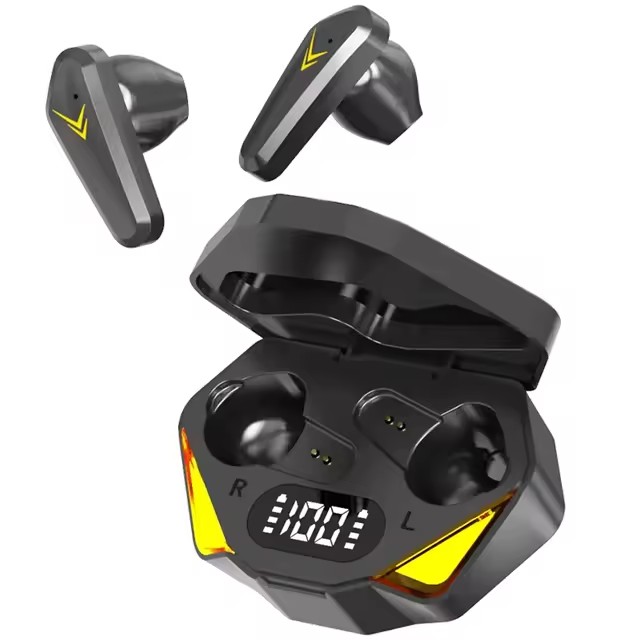 Wireless in-ear gaming earbuds with mic and low latency